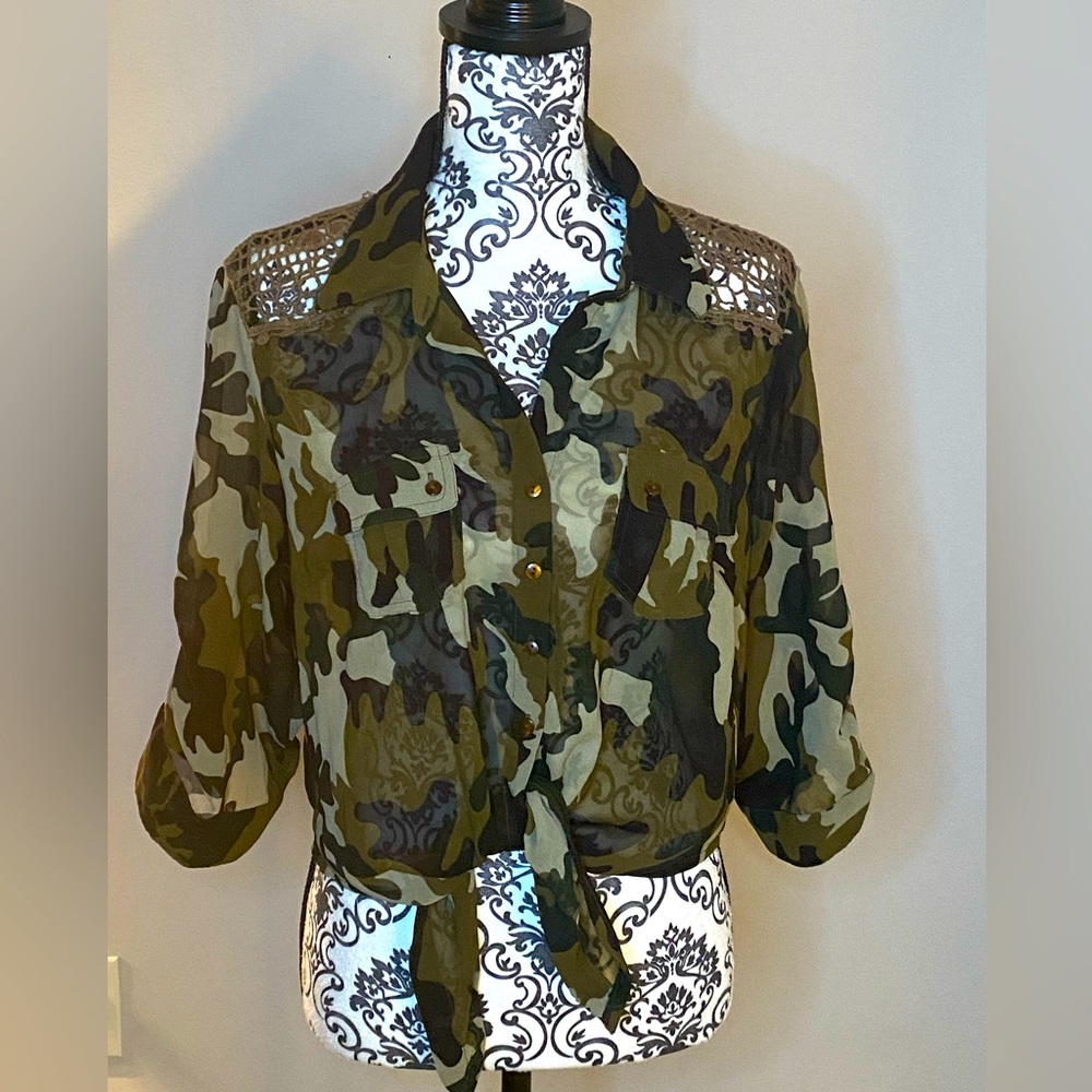 Cropped Sheer Camouflage button down tie front blouse